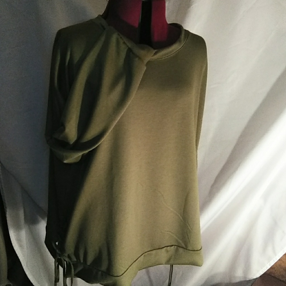 Army green long sleeve tee 2X NWT